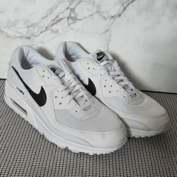 Nike Air Max 90 Next Nature Womens Sneakers Shoes White Black Size 12 - Picture 3 of 10